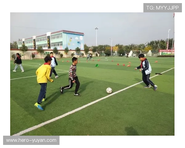 足球ATW球星风采展现：从绿茵场到全球舞台的璀璨足迹